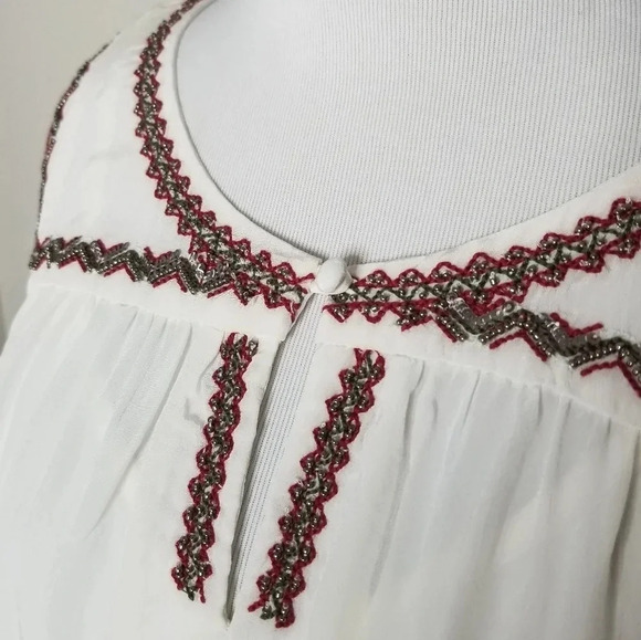 NWT Velvet by Graham & Spencer Julia Boho Embroidered Beaded Top S - Picture 3 of 10
